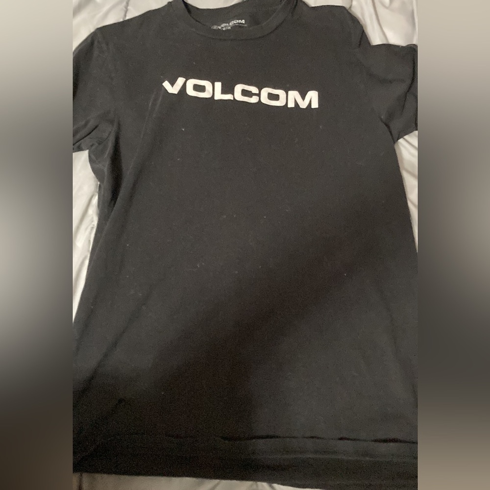 Mens black tee